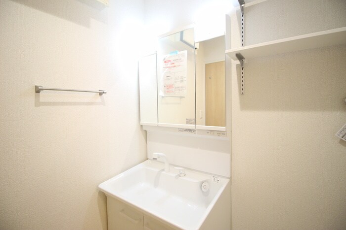 物件内観写真13　(洗面)