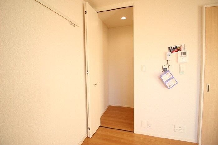 物件内観写真15　(収納)