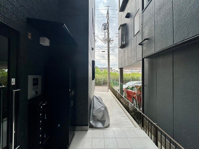 物件内観写真16　(室内からの展望)