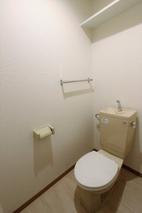 物件内観写真13　(トイレ)