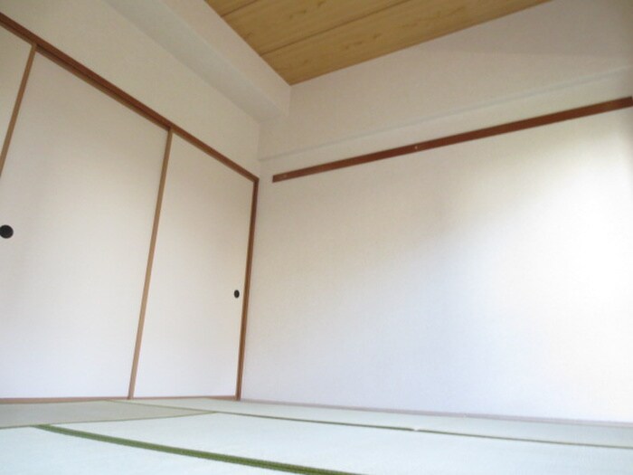 物件内観写真9　(居室)