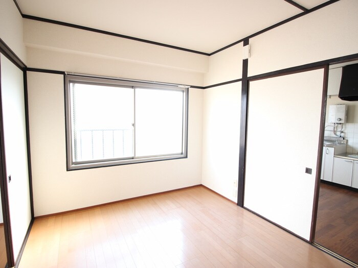 物件内観写真12　(居室)