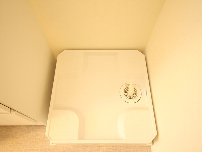 物件内観写真12　(洗濯機置場)