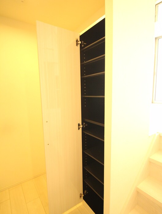 物件内観写真16　(靴箱)