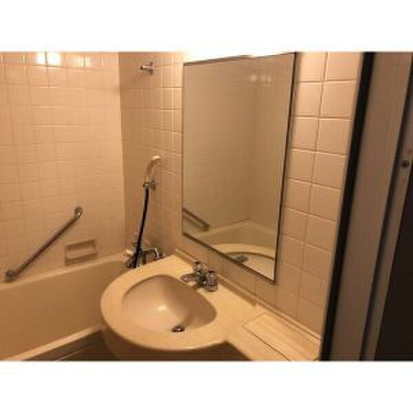 物件内観写真16　(洗面)