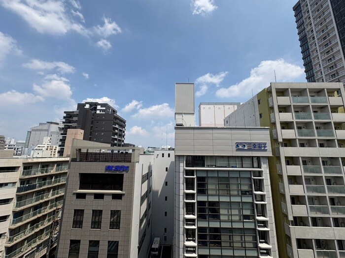 物件内観写真13　(室内からの展望)