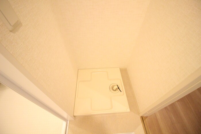 物件内観写真16　(洗濯機置場)