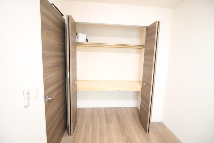 物件内観写真18　(収納)