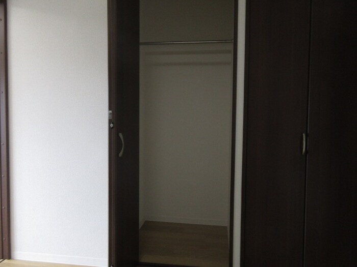 物件内観写真21　(収納)