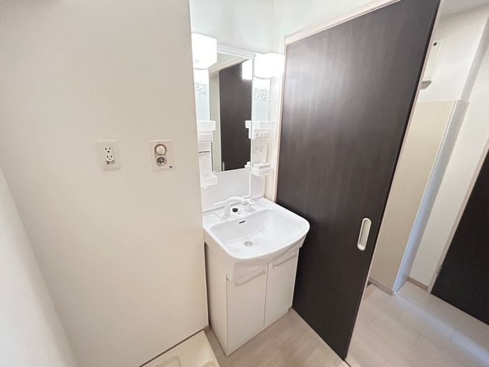 物件内観写真12　(洗面)