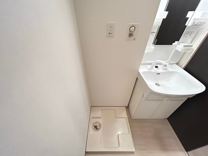 物件内観写真13　(洗濯機置場)