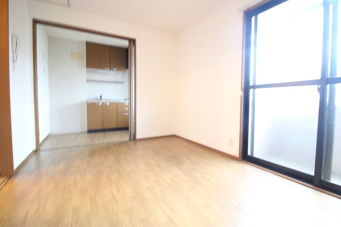 物件内観写真18　(居室)