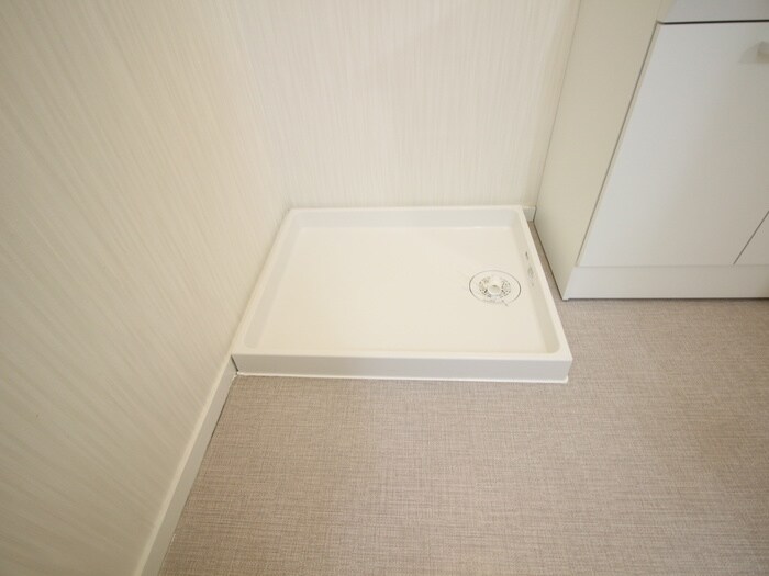 物件内観写真16　(洗濯機置場)