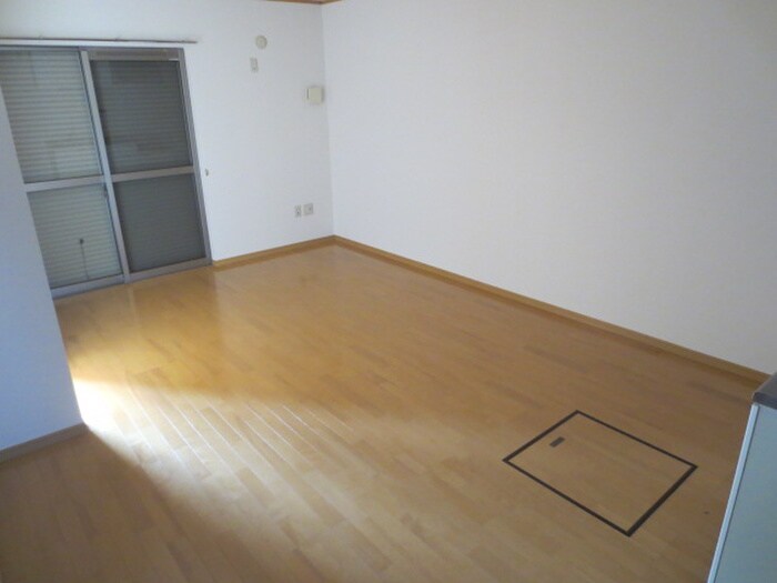 物件内観写真4　(居室)