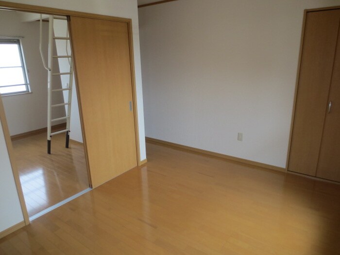 物件内観写真5　(居室)