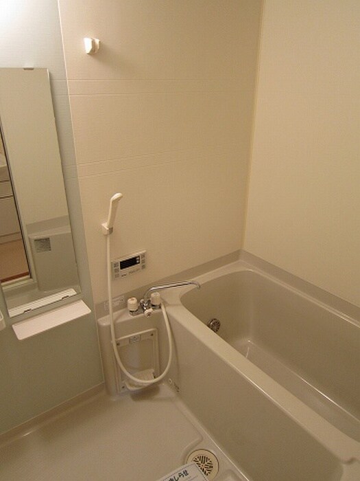 物件内観写真8　(バス／シャワールーム等)