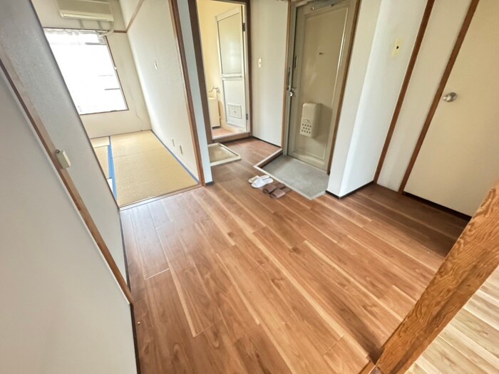 物件内観写真19　(廊下)