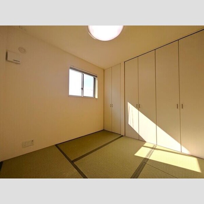 物件内観写真8　(居室)