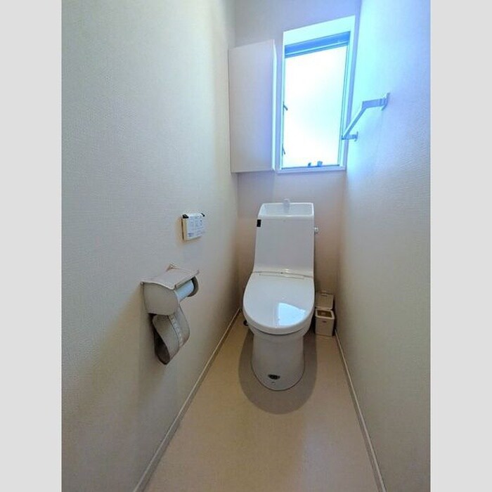 物件内観写真11　(トイレ)