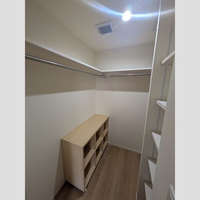 物件内観写真13　(収納)
