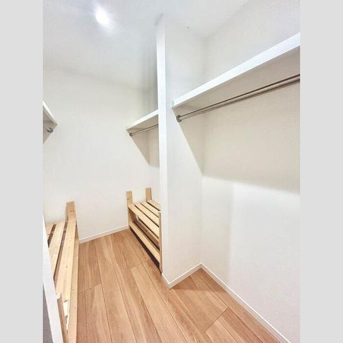 物件内観写真12　(収納)