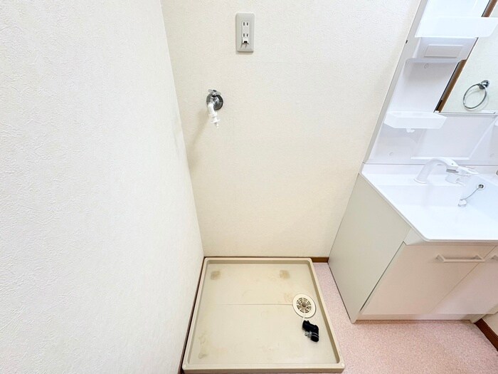 物件内観写真19　(洗濯機置場)