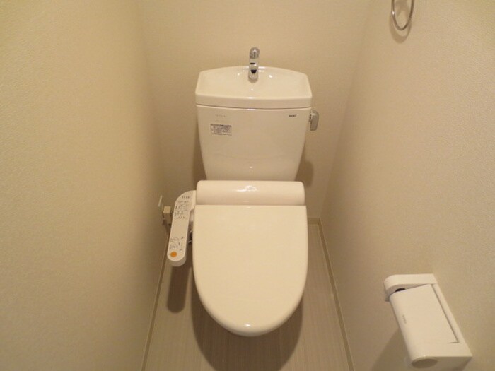 物件内観写真12　(トイレ)