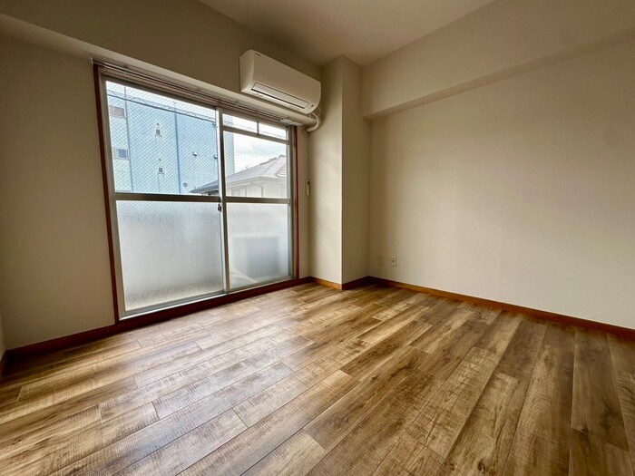 物件内観写真9　(居室)