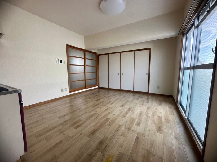 物件内観写真9　(居室)