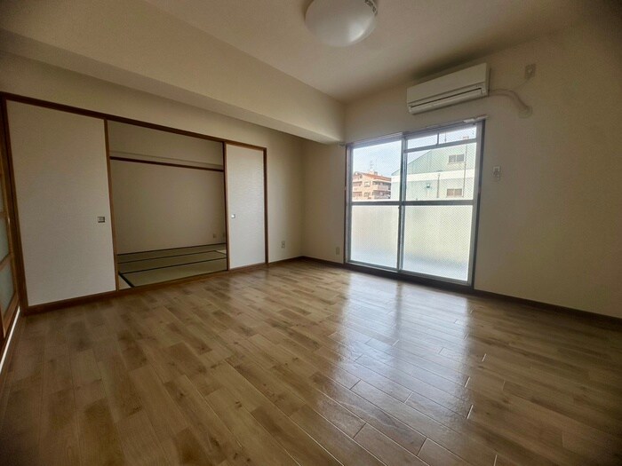 物件内観写真13　(居室)