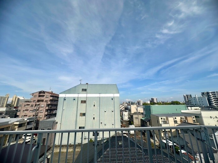 物件内観写真22　(室内からの展望)