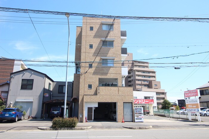 物件外観写真6　(外観写真)