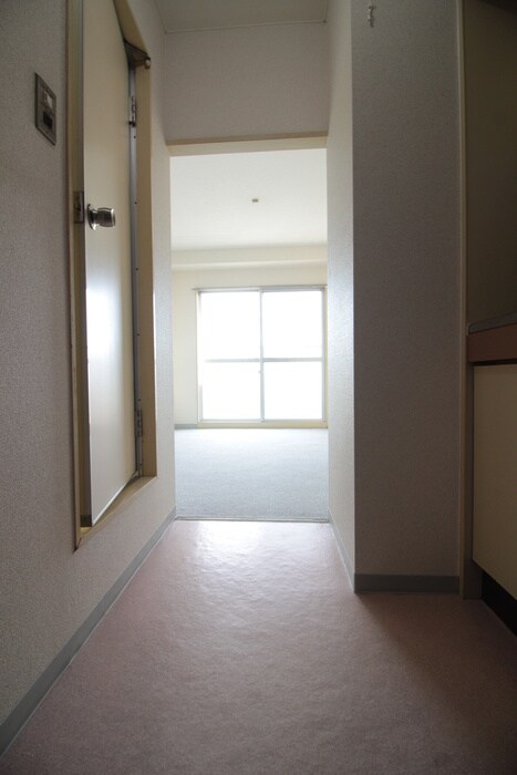 物件内観写真17　(廊下)