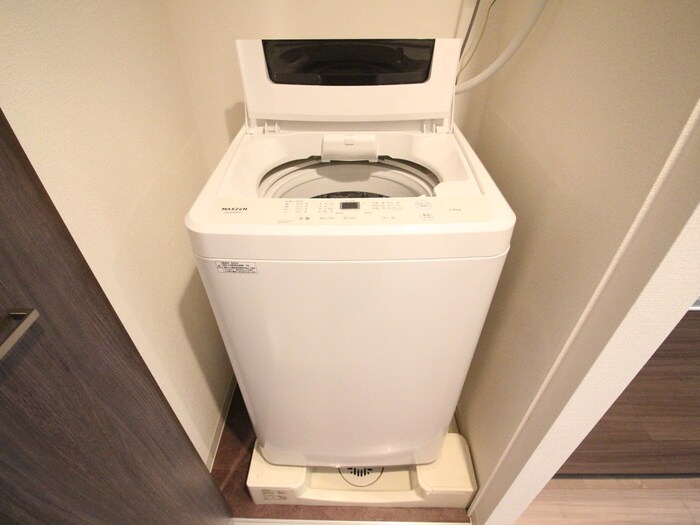 物件内観写真14　(洗濯機置場)