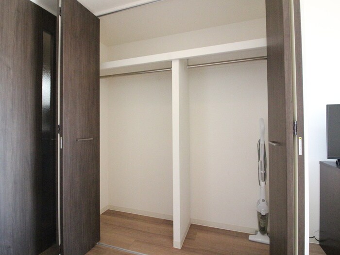 物件内観写真18　(収納)