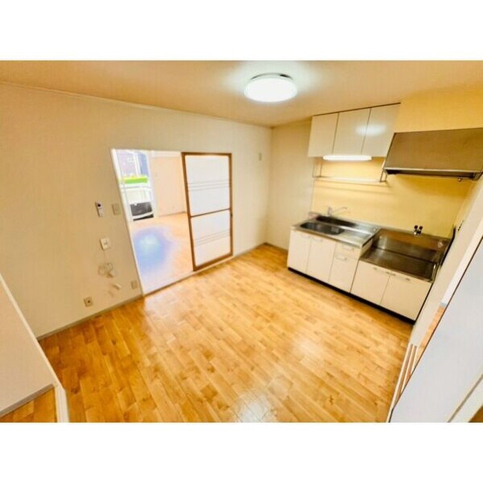 物件内観写真2　(居室)