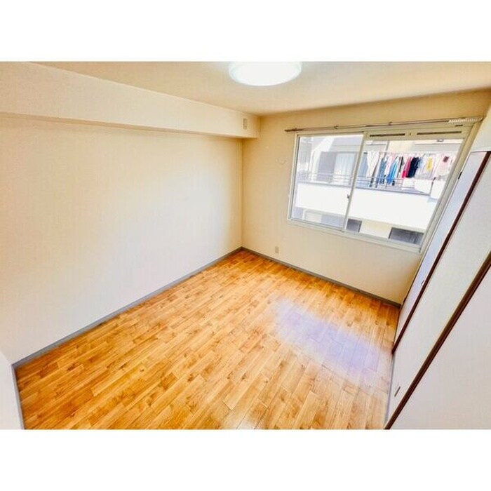 物件内観写真5　(居室)