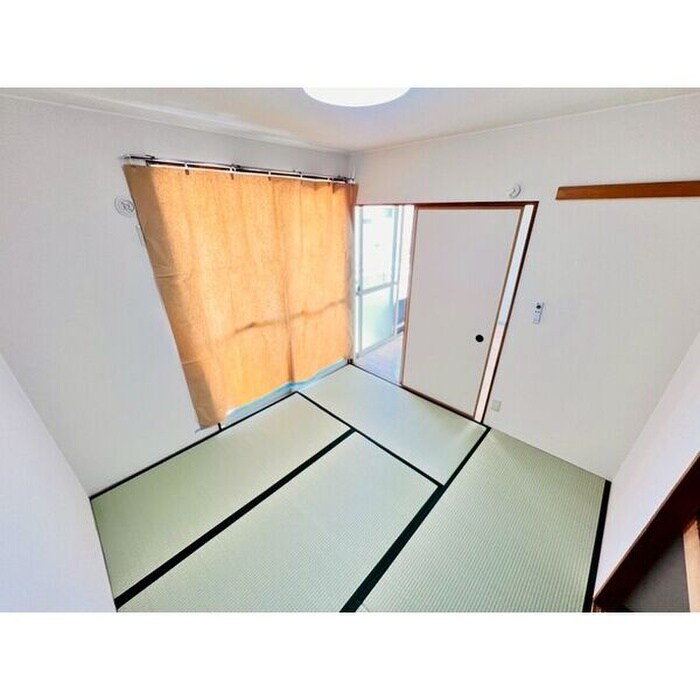 物件内観写真6　(居室)