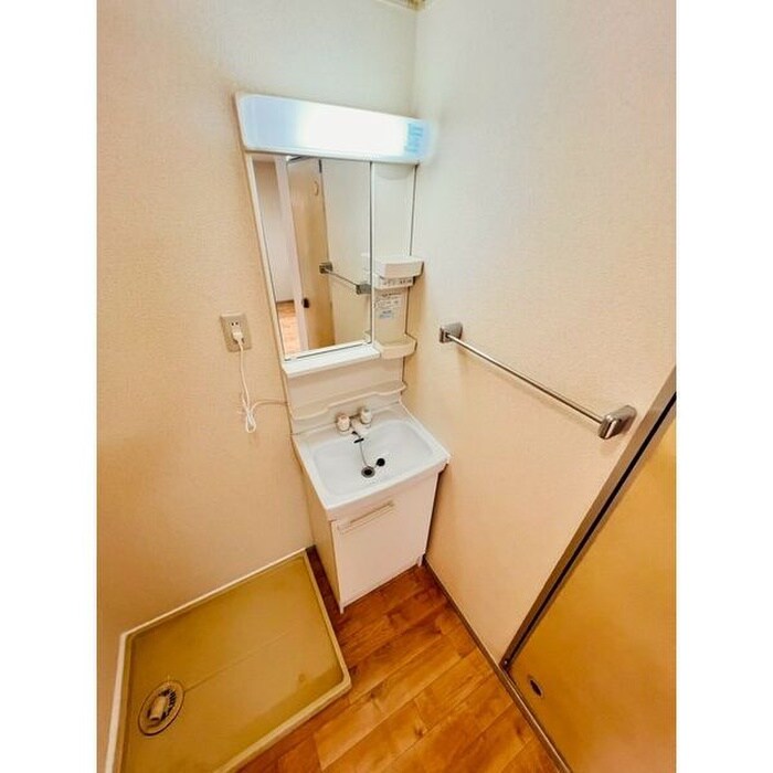 物件内観写真9　(洗面)