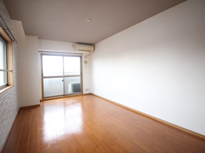 物件内観写真10　(居室)