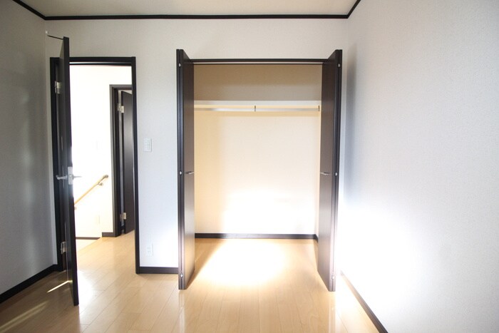 物件内観写真10　(収納)