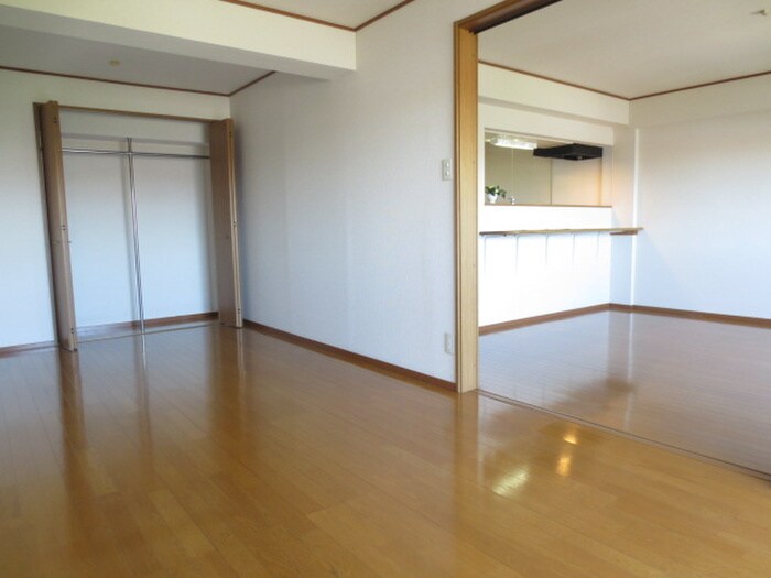 物件内観写真7　(居室)