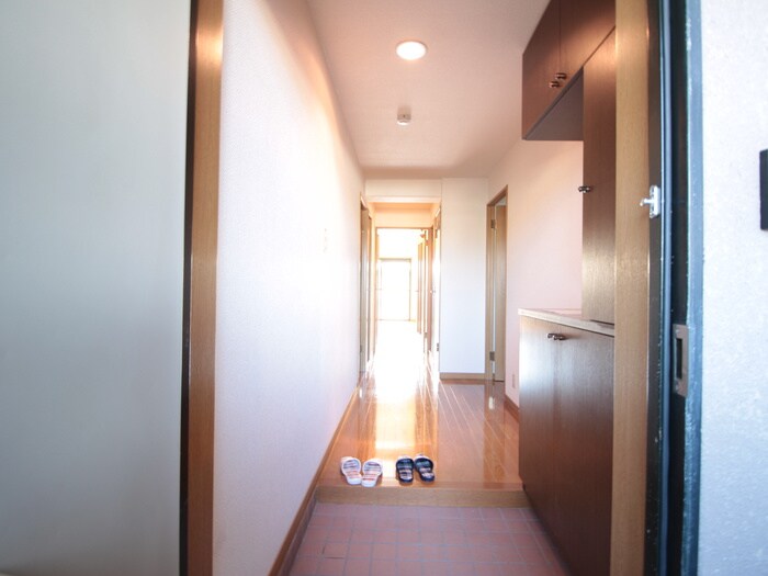 物件内観写真7　(廊下)