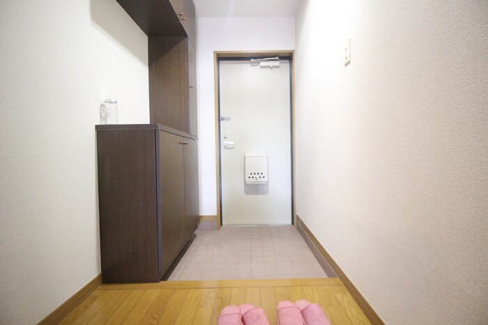 物件内観写真21　(玄関)