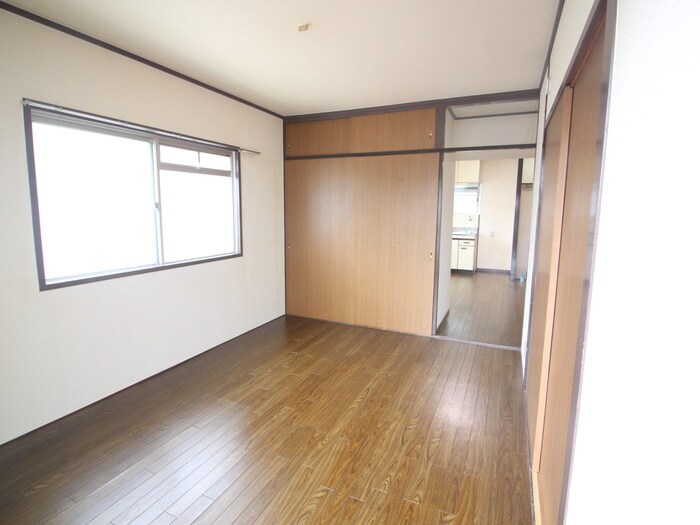 物件内観写真9　(居室)