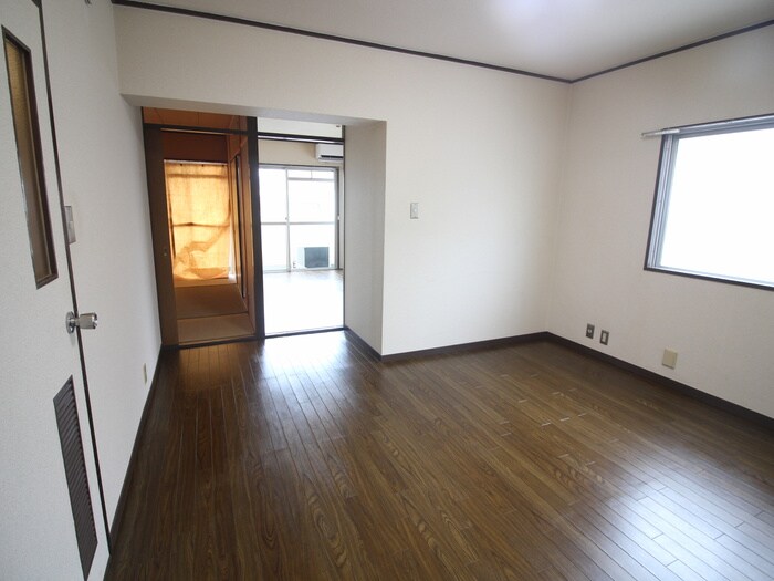 物件内観写真15　(居室)