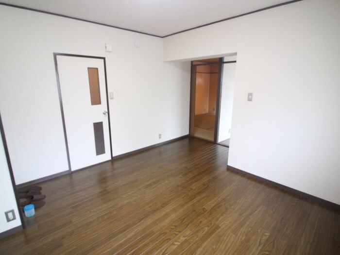 物件内観写真17　(居室)