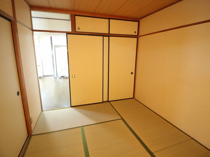 物件内観写真19　(居室)