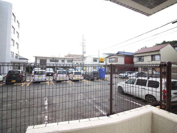 物件内観写真22　(室内からの展望)