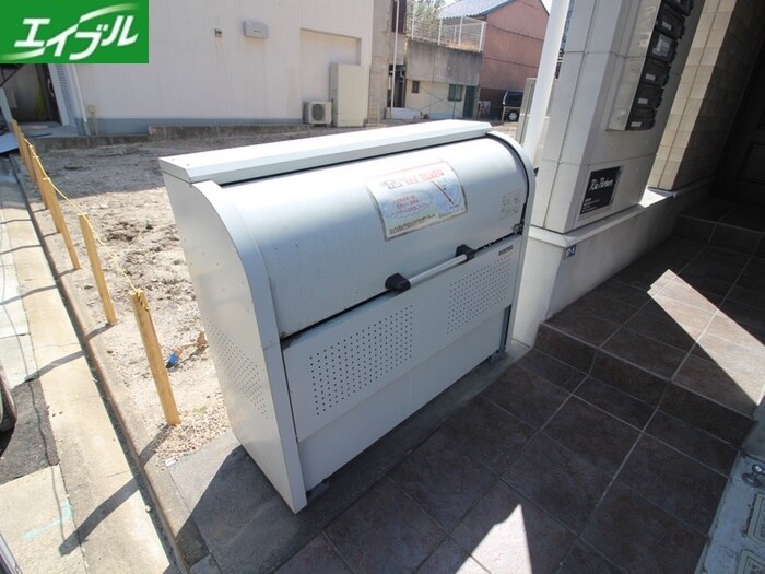 物件外観写真6　(建物設備)